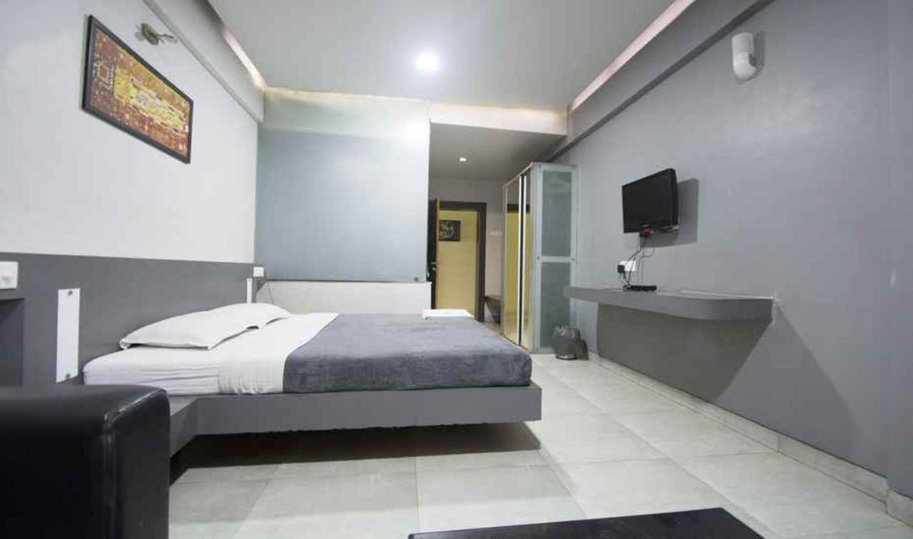 Hotel Royal Palace Aurangabad  Eksteriør billede